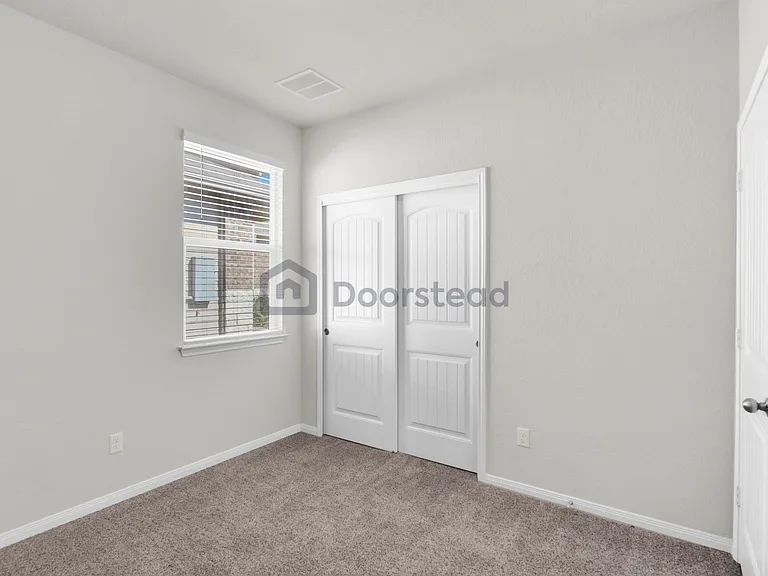 121 Naset Dr — Photo 24