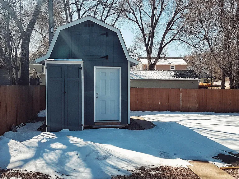 943 E Cimarron St — Photo 13