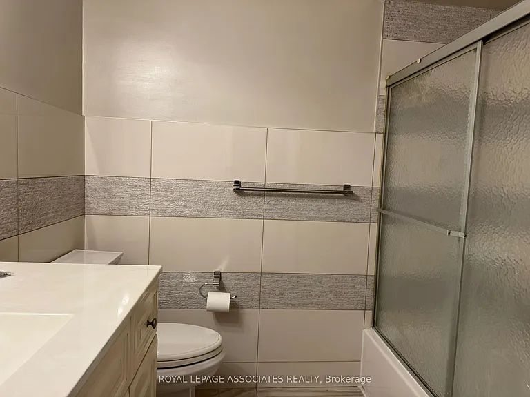 50 Blossom Cres #MAIN — Photo 23