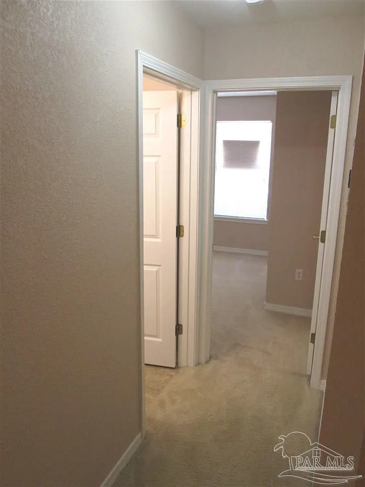 2 bed, 2.0 bath, 1050 sqft, $1,275 — Photo 4