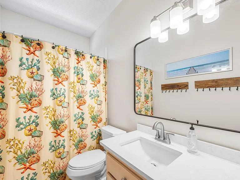 220 Seabreeze Cir — Photo 27