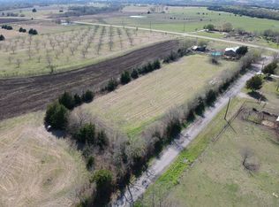 1698 Whitaker Rd, Van Alstyne, TX 75495