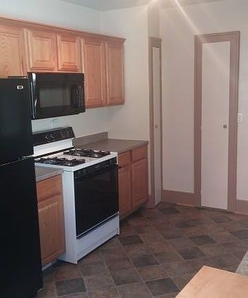 4th image of 407 Yellowstone Ave