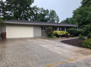 720 Summit Ave, Farnhamville, IA 50538