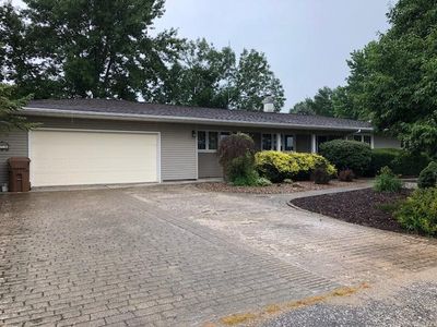 720 Summit Ave, Farnhamville, IA, 50538