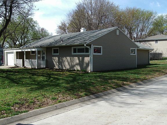 3rd image of 2606 S 28th St