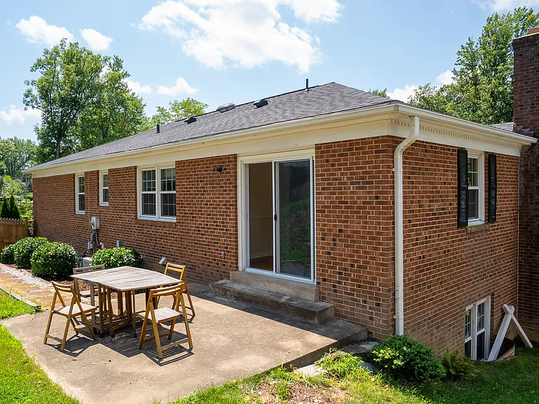 5012 Larno Dr — Photo 3
