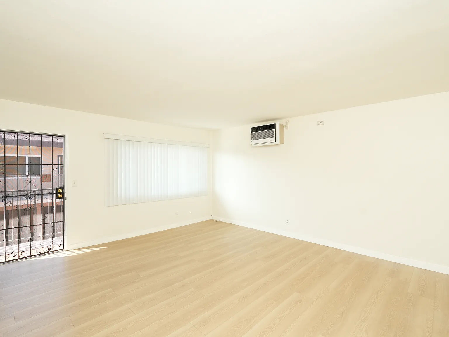 1 bed, $1,850 — Photo 4