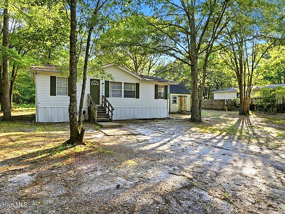 3rd image of 224 Chapel Ridge Road