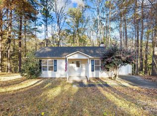129 Mills Valley Dr, Mooresville, NC 28117