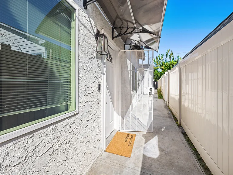 10041 Crosby Ave #A — Photo 25