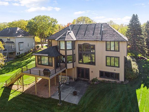 3rd image of 27740 Brynmawr Pl