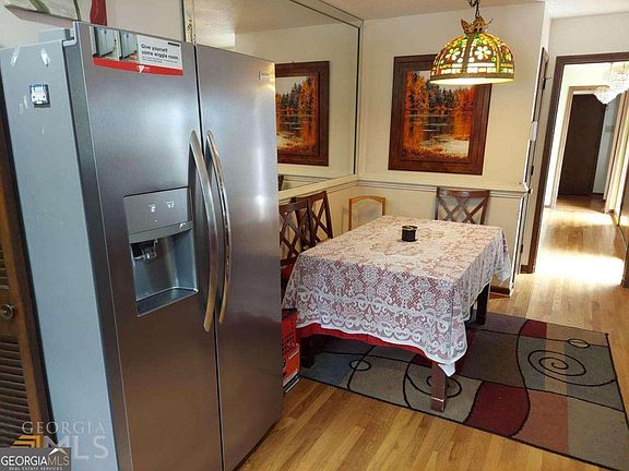 5th image of 4710 Riverwood Cir