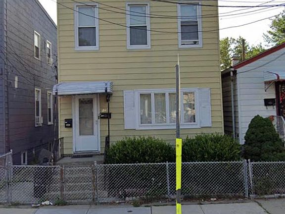 5th image of 175 Mallory Ave Floor 2