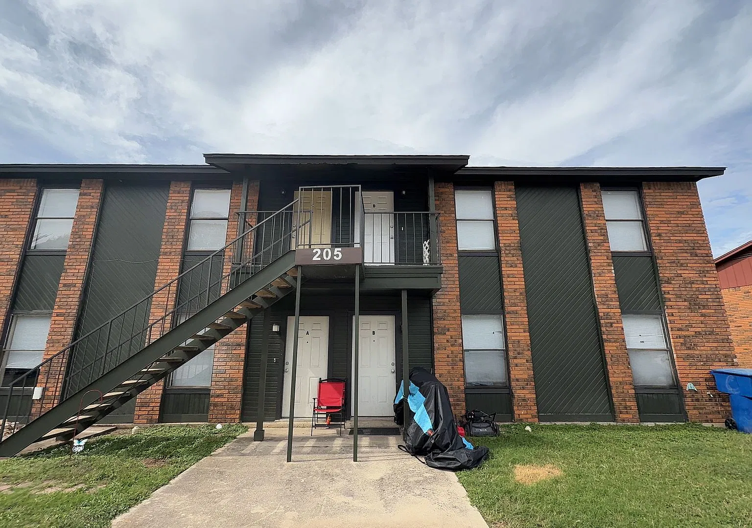 205 Erby Ave — Photo 1