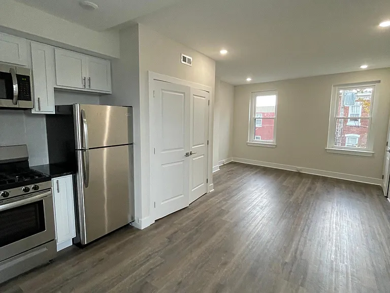 507 Christian St — Photo 35