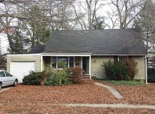 117 1st Ave, Massapequa Park, NY 11762