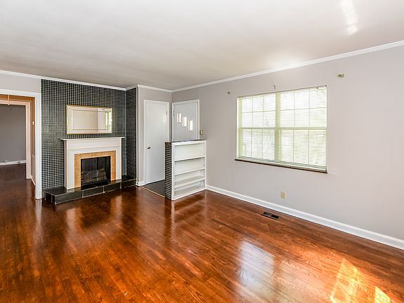 3rd image of 2130 Berea Ave