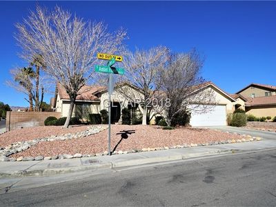 3861 Amber Flower Ct, Las Vegas, NV, 89147