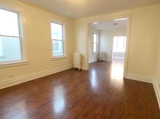 28-30 37th St #2T, Astoria, NY 11103