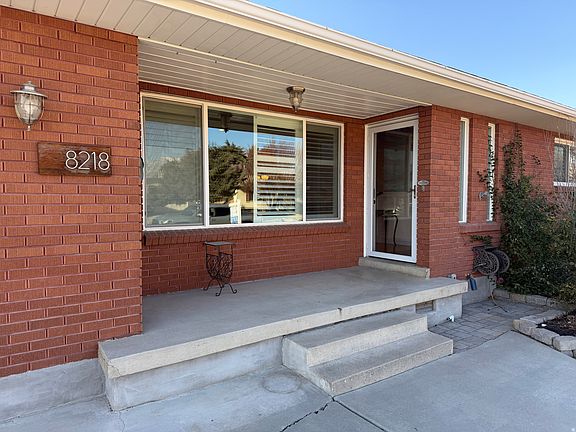 2nd image of 8218 S Coolidge St