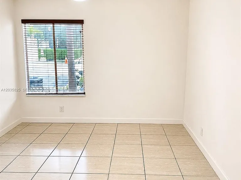 663 Vista Isles Dr #1711 — Photo 11