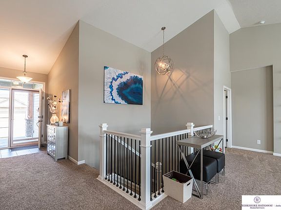 4th image of 10415 Cary St
