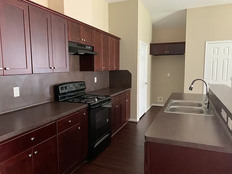 21518 Little Wolf Dr — Photo 3