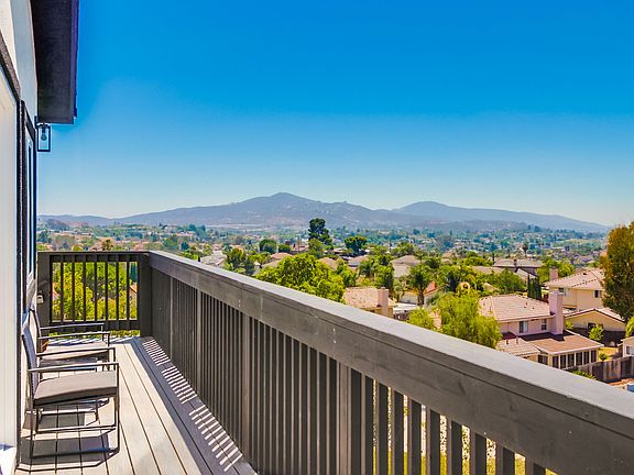5th image of 1919 Lookout Point Pl
