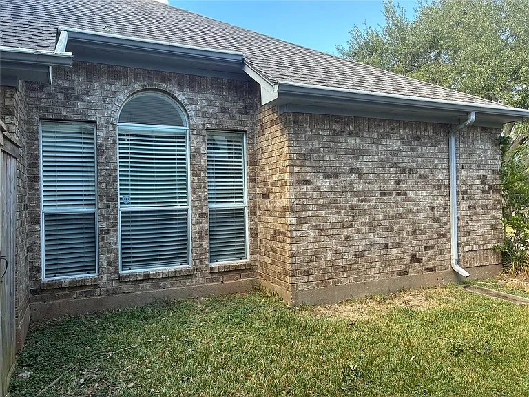 2203 Summer Bay Ct — Photo 36