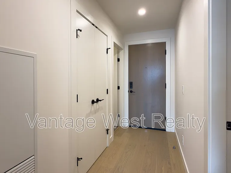 3800 Capozzi Rd #807 — Photo 14