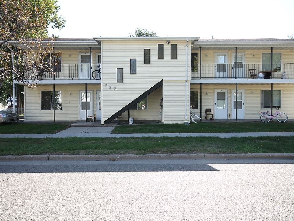 523 No 7th St