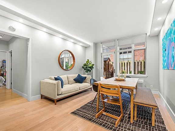 3rd image of 2-26 50th Ave #3DE