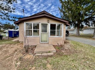 125 E 1st St, Dresser, WI 54009