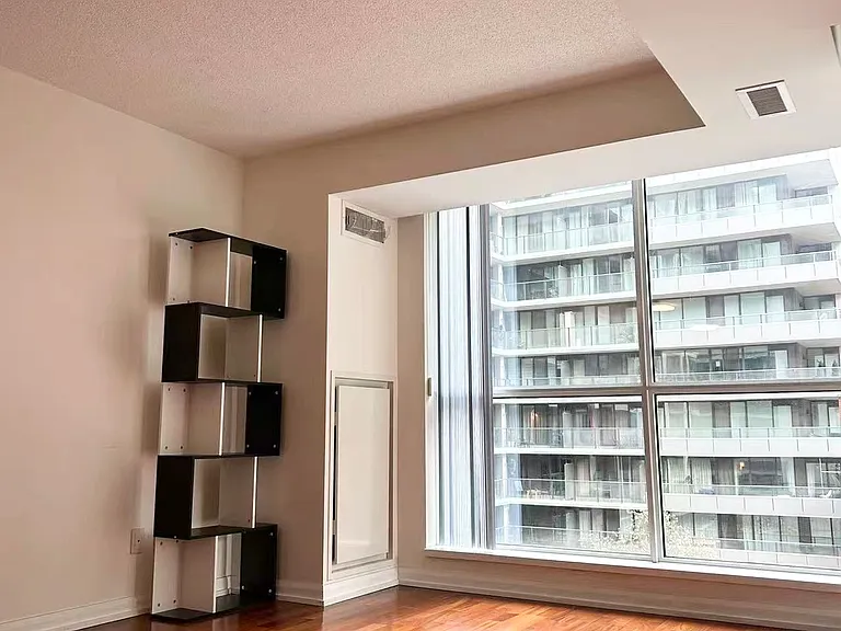 111 Elizabeth St E #705 — Photo 8