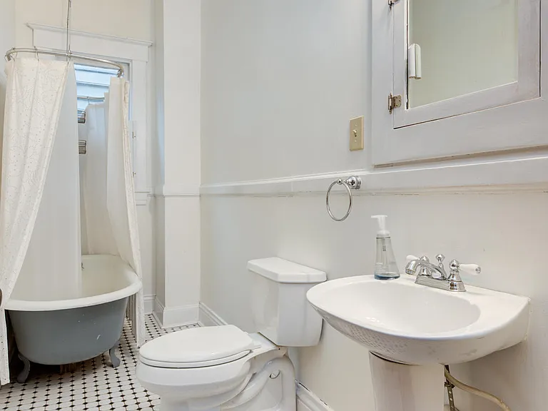 115 N Birchwood Ave — Photo 20