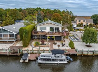 68 Edgewater Dr, Tuckerton, NJ 08087