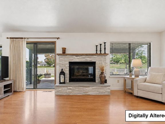5th image of 805 S Ridgemark Dr