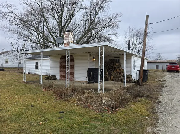 146 N Sulphur Springs Rd, West Alexandria, OH 45381