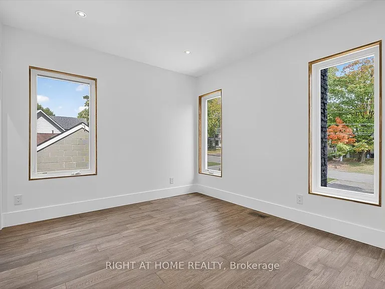 64 Larwood Blvd — Photo 26
