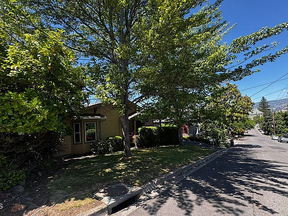 2nd image of 473 Scenic Dr