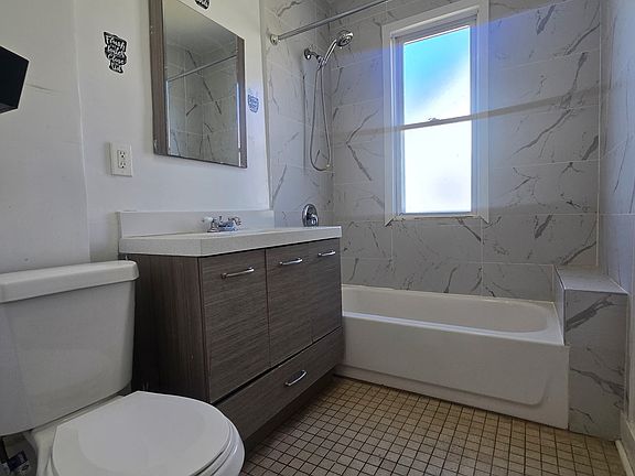 3rd image of 75 Alma St