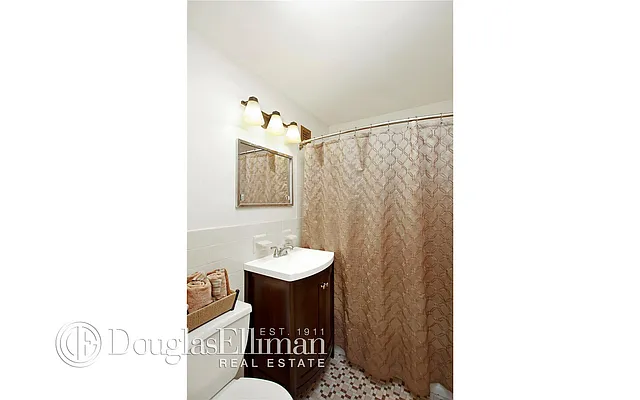 Sold by Douglas Elliman | media 6