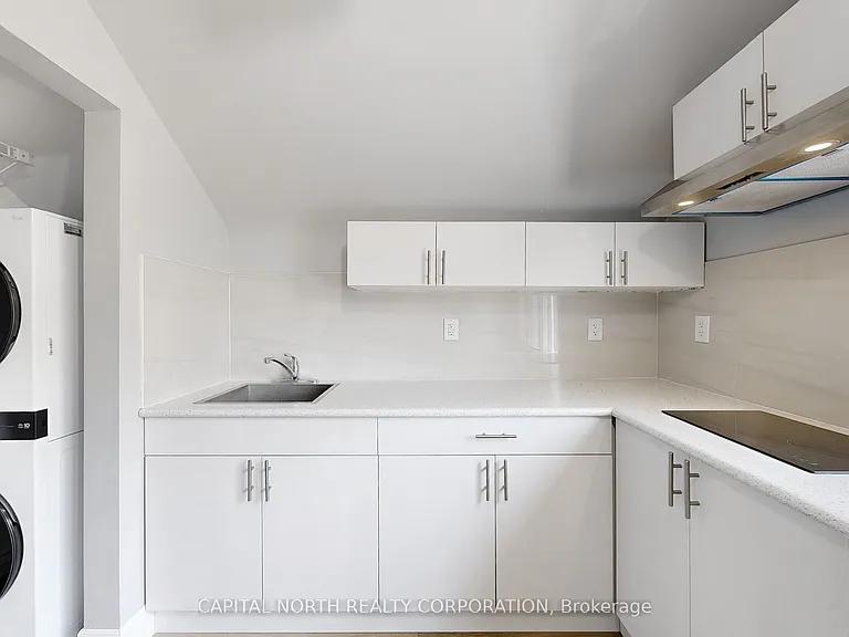 85 Lawrence Ave #2 — Photo 7
