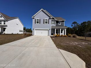 220 Salt Meadow Ln, Newport, NC 28570