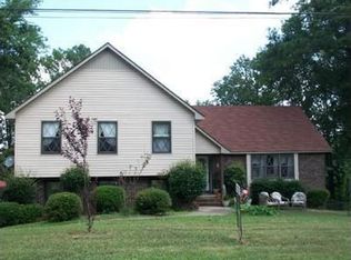 17 Wildwood Ln NE, Rome, GA 30161