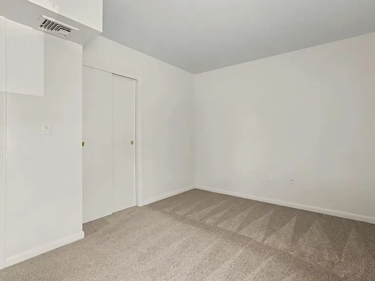 2712 Lisburn Rd — Photo 13