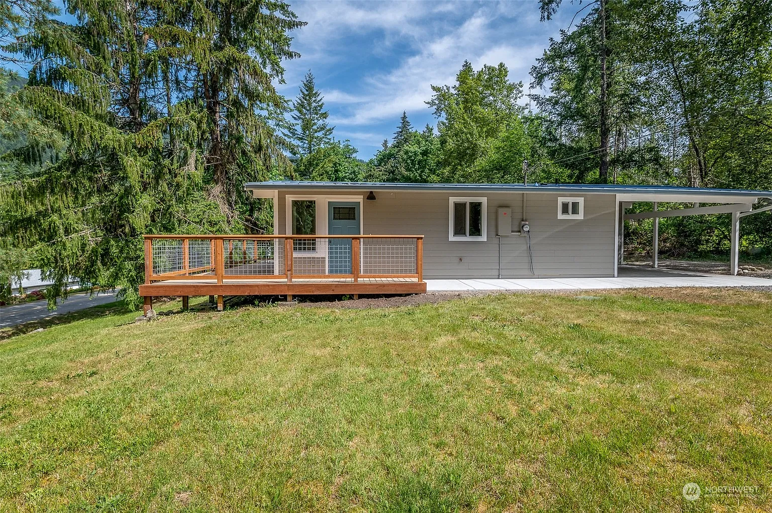 480 Lakeside Drive photo 1