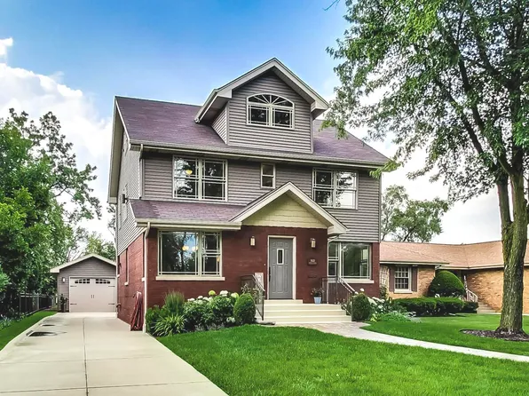 8621 Riverside Ave, Brookfield, IL 60513