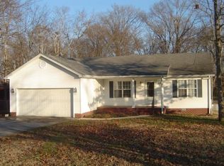 122 Whispering Oak Dr, Shelbyville, TN 37160